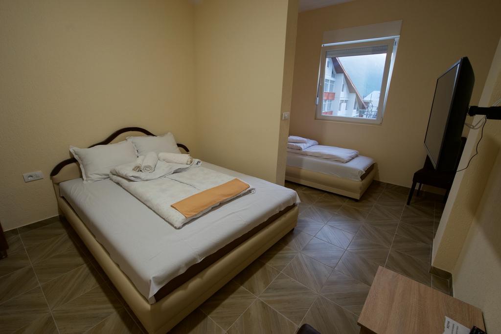 Guesthouse Eko Piva بلوزين المظهر الخارجي الصورة